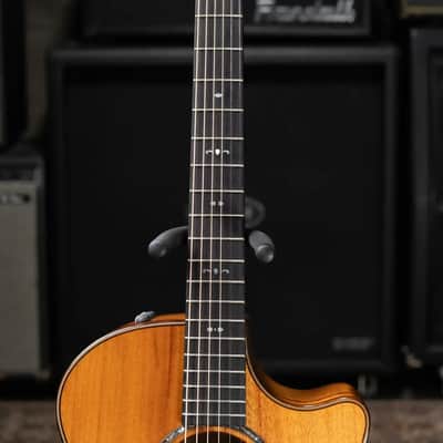 Taylor 724ce Grand Auditorium Acoustic/Electric Guitar with Hardshell Case image 6