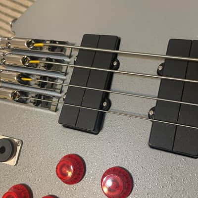 STATUS GRAPHITE S2 - Medium Scale 32” with “bend well” (like the Mark King bass) - Rhino Bass - Bi-Max pickups image 3
