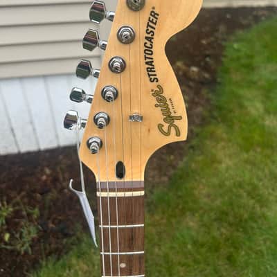 Squier Affinity series stratocaster - Honey burst image 3