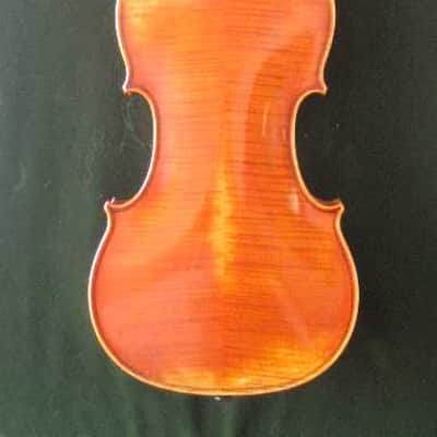 AN EXCELLENT GERMAN VIOLIN BY ERNST HEINRICH ROTH, 1957 MODEL VIII-R 1722 STRAD image 3