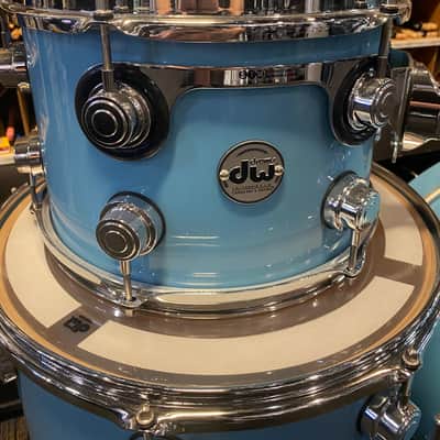 DW Collectors Series Maple 4 Piece Shell Pack - Solid Sky Blue - DEMO image 5