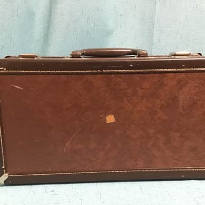 Henkin Clarinet with Mouthpiece, Stand, and Case image 8
