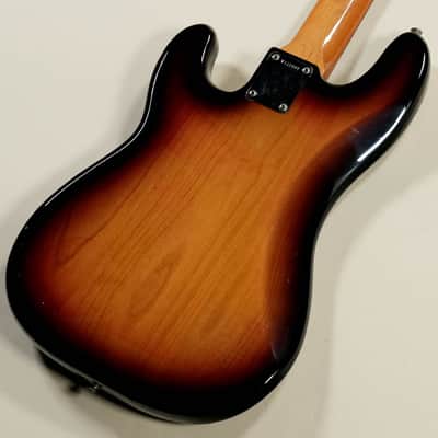 FENDER USA American Vintage '62 Precision Bass 3-Color Sunburst [V112689] (06/08) image 4