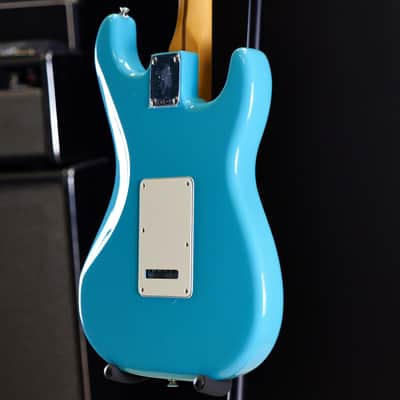 Fender Player II Stratocaster Left Hand Maple Aquatone Blue image 10