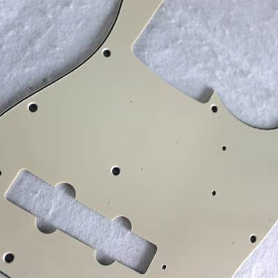 No Brand For Japan Jazz Bass Style Scratch Plate 3 Ply Vintage Yellow image 2