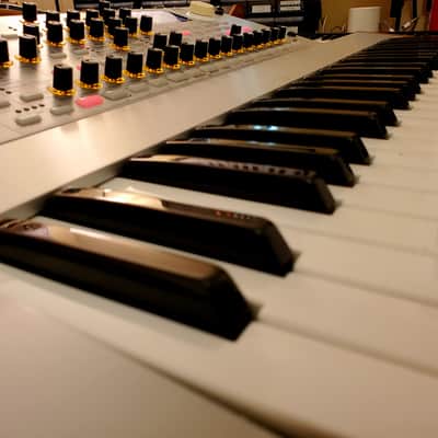 CERTIFIED!!! KORG RADIAS KEYBAORD FULLY INSPECTED/SERVICED AND IN AMAZING CONDITION! image 10