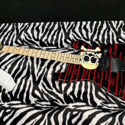 Charvel Warren DeMartini Signature Pro-Mod Blood and Skull Graphic 7.7lbs - Authorized Dealer - G00436 image 14