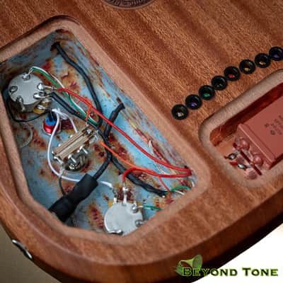 Hufschmid Hexa 8 — One-Off 8-String Custom w/ HufGlow Hex Inlay — Brand New image 3