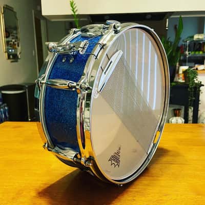 Gretsch Renown 5.5x14 Snare (1962) Blue Sparkle image 21