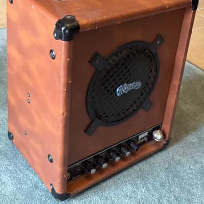 Pignose 7-300 Hog 30 Rechargable Portable 1x8 30w Guitar Amp 2010s - Brown image 2