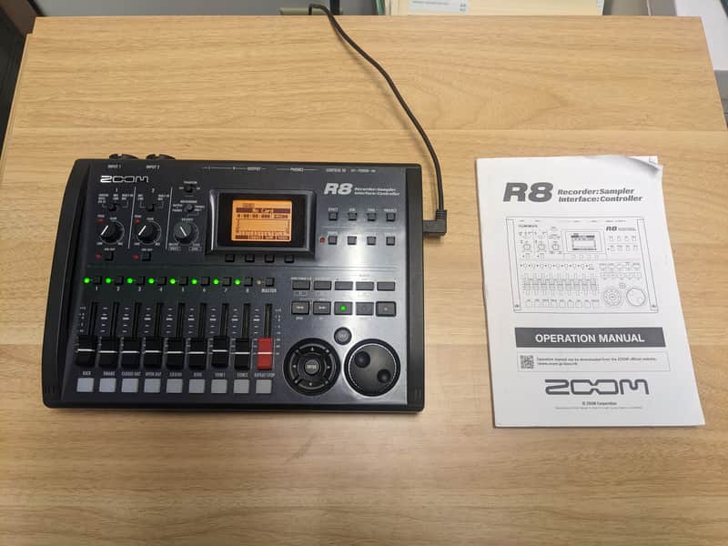 Zoom R8 Recorder: Interface: Controller: Sampler 2010s - Black image 1