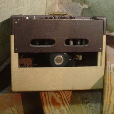 1959 Gibson GA-20T Amp Very Clean Two-Tone image 2