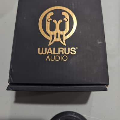 Walrus Audio Voyager Preamp/Overdrive Limited Edition - 10 Year Anniversary 2021 - Black Splatter image 3