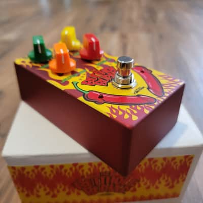 Steel Panther The Butthole Burner V3.20a Guitar Distortion Effect Pedal Graphic MINT Store Display image 7