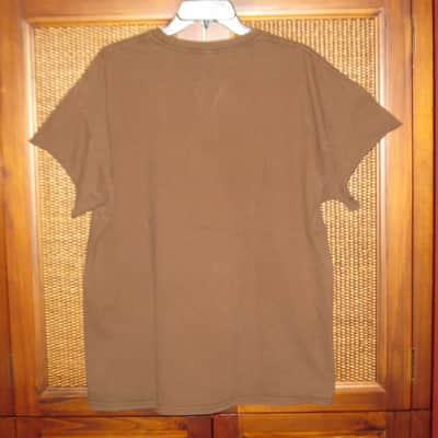 pre-owned genuine Fender Lightning Bolt Logo Short Sleeve, Cotton T-Shirt, XL, Brown (sleeves cut shorter) PN: 9101008621, from 2010, GRAPHIC: Red, Creme, Dark Brown, Fender, Ligntning Bolt, Circles, musical symbols, Electric Instrument Company Since 1946 image 7