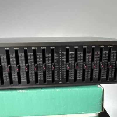 Technics Graphic Equalizer SH-8044 1985 - Black image 3