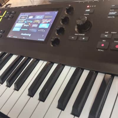 AKAI MPC KEY 61 2000-2025 - BLACK-RED image 8