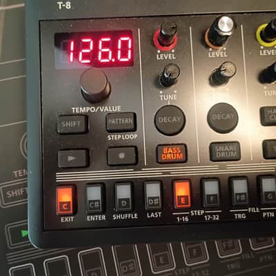 Roland T-8 AIRA Compact Beat Machine 2022 - Present - Black image 6