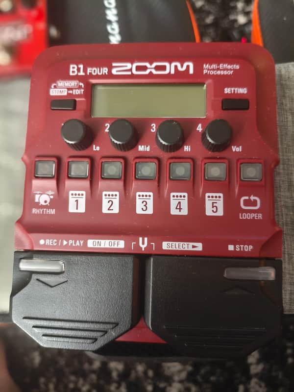 Zoom B1 Four