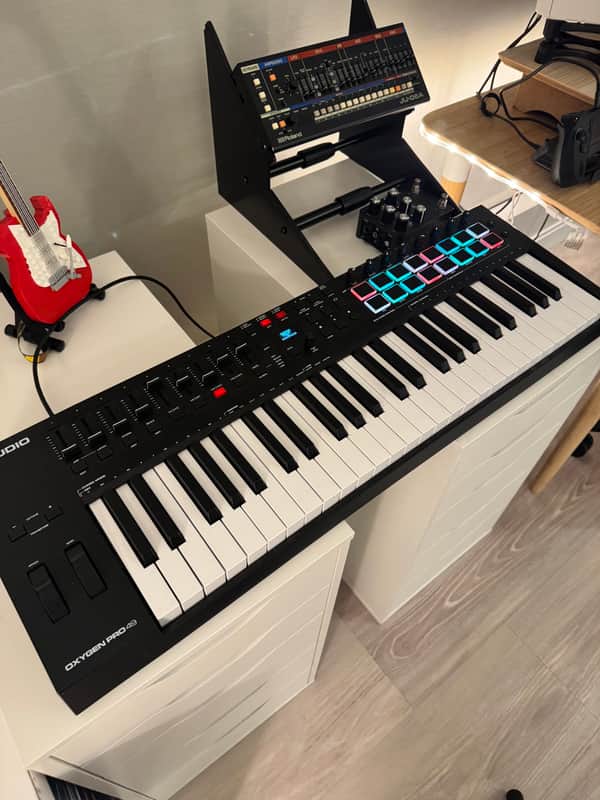 M-Audio Oxygen Pro 49 MIDI Keyboard Controller 2020 - Present - Black image 1