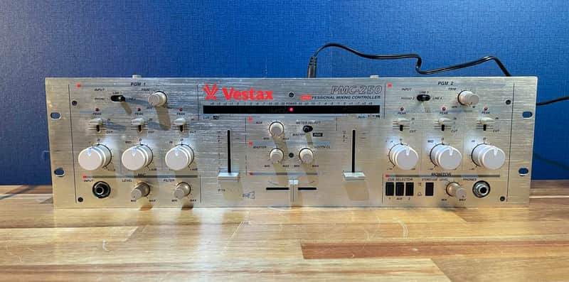 Vestax PMC-250 Vintage DJ Mixer w/ Isolator - Gold image 1