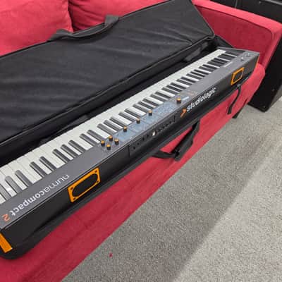 Studiologic Numa Compact 2 88-Note Semi-Weighted Stage Piano Keyboard with Bag - Black image 8