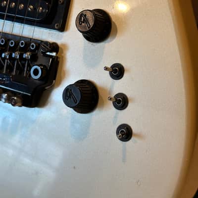 1987 Fender Japan Contemporary Series Telecaster HSS Pearl White image 4