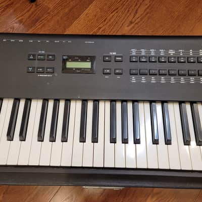 Alesis QS8 88-Key Synth with Hardshell Case image 4