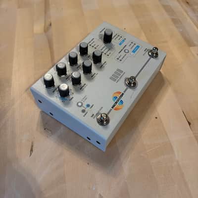 Hologram Electronics Microcosm 2020 - Present - White image 2