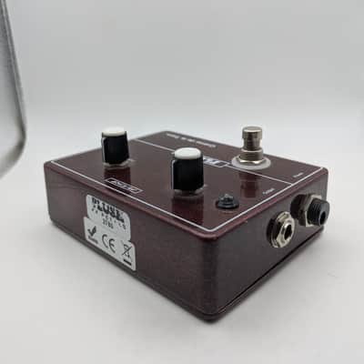 Fuchs Plush Creme De La Trem Tremolo 2010s - Maroon image 2