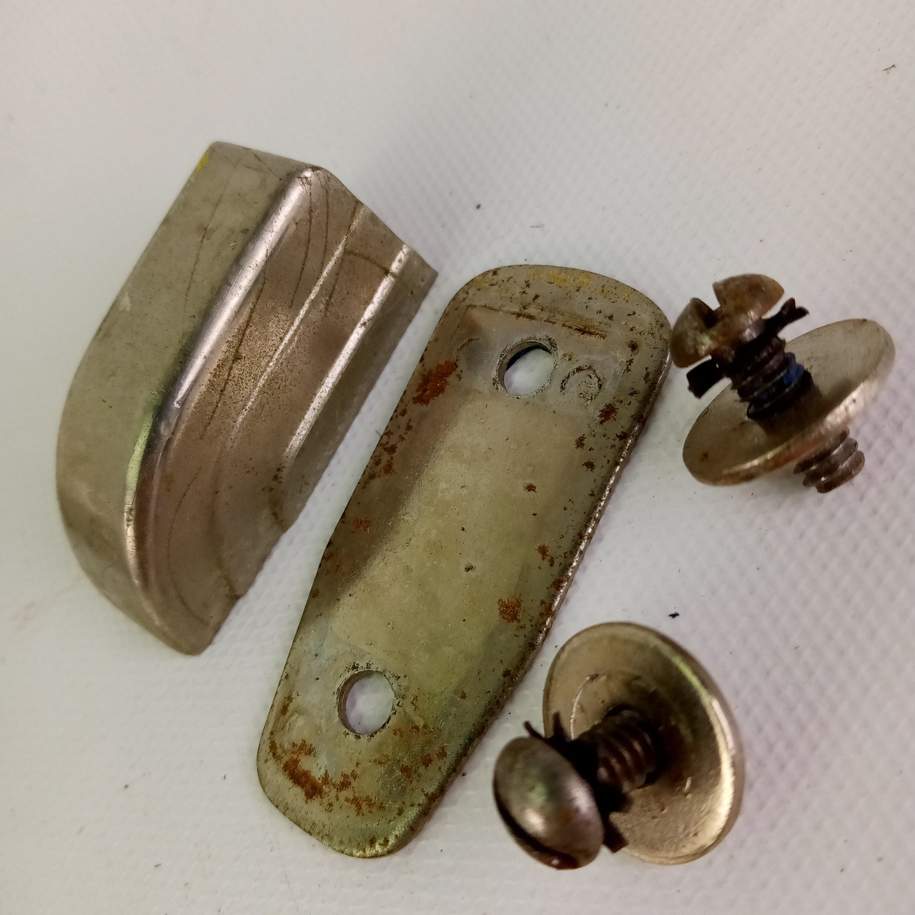 Leedy 1+Beavertail Tom/Parade Snare Drum Lug Nickel Metal Spacer Vintage 40s-50s — main photograph