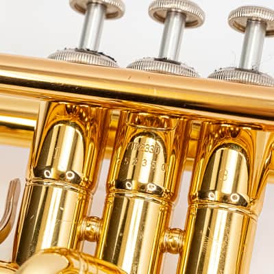 Yamaha YTR-2330 Student Bb Trumpet – Gold Lacquer with Case & Accessories image 3