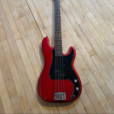 1972 Fender Precision Bass with Rosewood Fretboard Candy Apple Red image 3