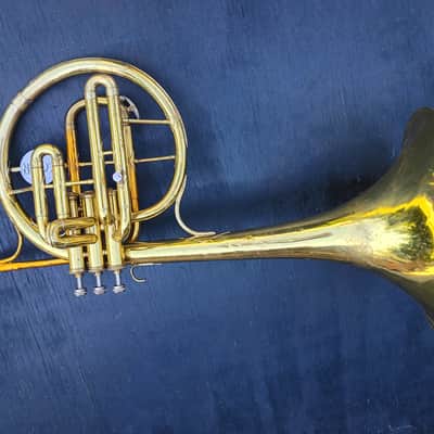 Conn  Mellophonium 1975 - Lacquer. Excellent playing condition, with very rare Conn melophonium mouthpiece. image 5