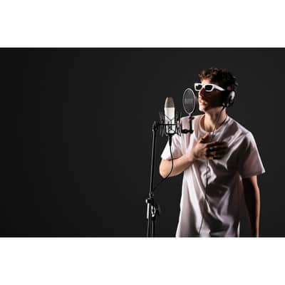 RODE NT1 Signature Series Large-Diaphragm Condenser Microphone (White) image 7