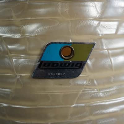 Ludwig Concert Tom 13" Diameter x 9" Depth 1970s - White Perloid w/ Case image 2