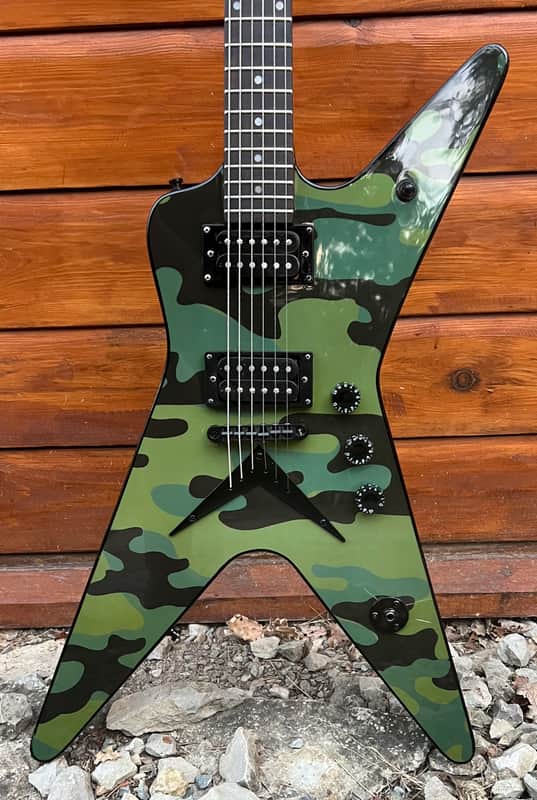 Washburn Camo Dimebag Signature 2004 Mod image 1