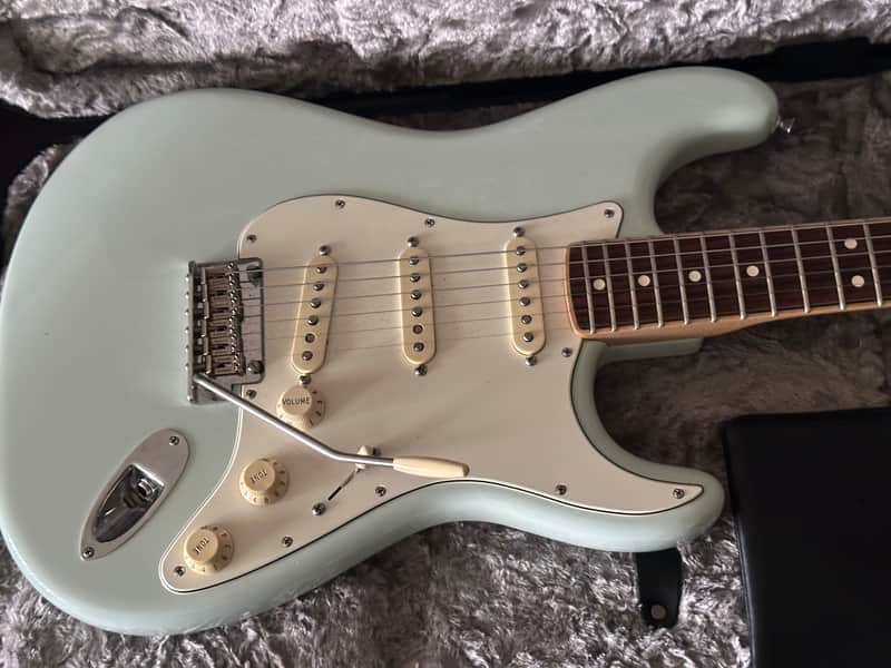 Fender Limited Edition American Standard Stratocaster Channel