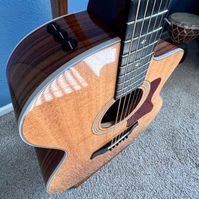 Taylor 214ce DLX 2014 - Present - Natural image 8