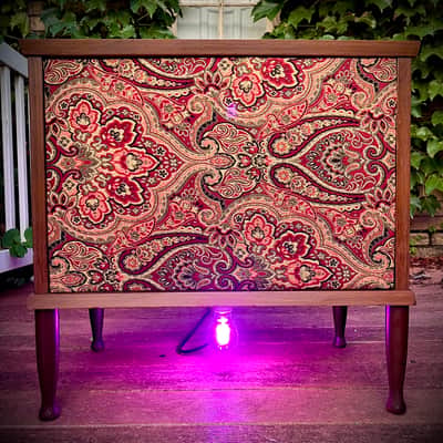 Rotary Connection 1x12 light up loaded guitar speaker cab on legs! Vintage 8 ohm speaker. Semi open. Quality hardwoods. Vintage MCM style. Paisley grill cloth. Heavy duty Switchcraft jack. 2026 - Wood image 10