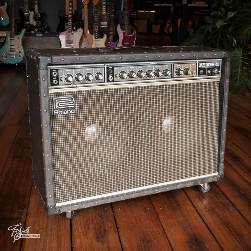 Roland JC-120 Jazz Chorus 2-Channel 120-Watt 2x12