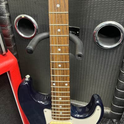 Johnson Strat 2000s - Transparent teal image 4