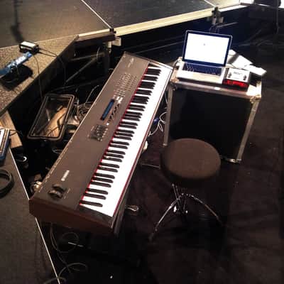 Yamaha S80 Fully Weighted Hammer-Action 88 Key Digital Piano image 2