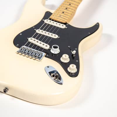 White Fender Stratocaster '07 Owned by Billy Corgan image 8