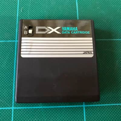 YAMAHA DX7 VOICE ROM #1 Cartridge image 2