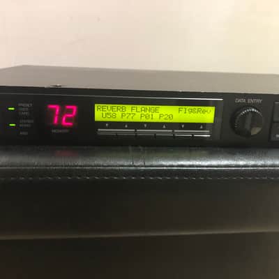 Yamaha SPX990 Professional Multi-Effect Processor 1990s - Black image 3