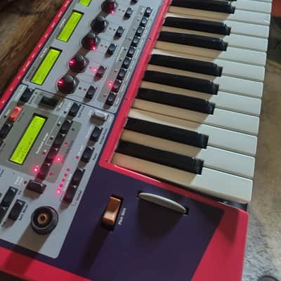 Nord Modular G2 37-Key Synthesizer 2004 - 2009 - Red