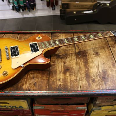 Gibson Les Paul Classic 2002 - 2004 - Lightburst image 2