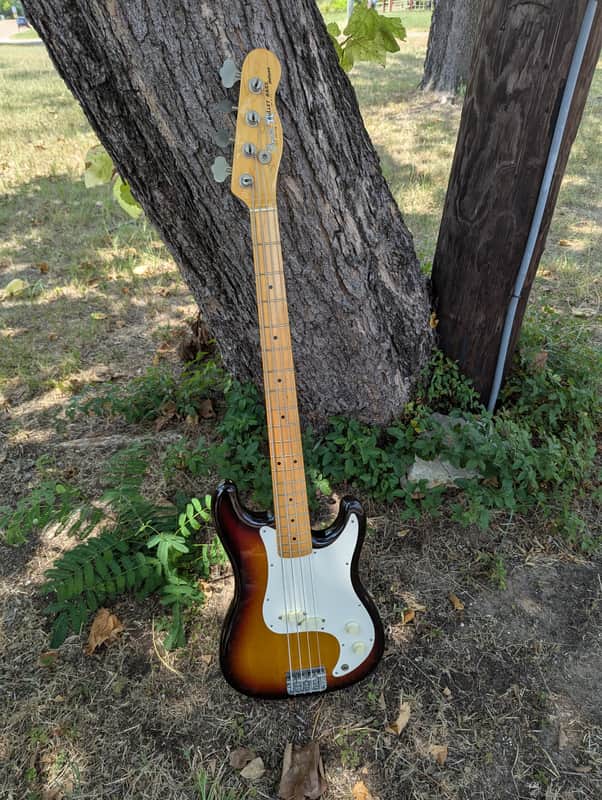 Fender Bullet Bass Deluxe