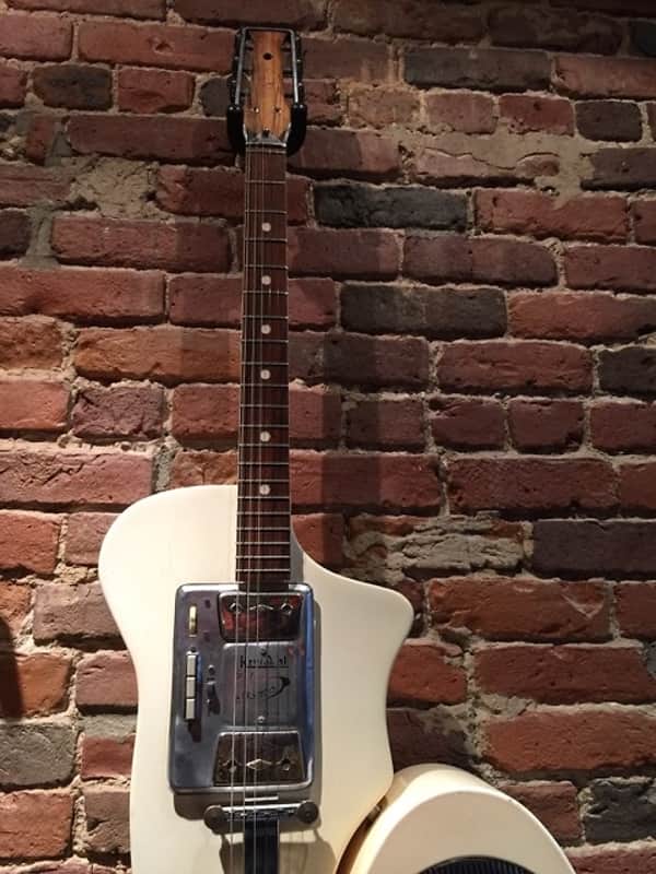 Wandre Bikini 1961 White RARE GUITAR & AMP image 1